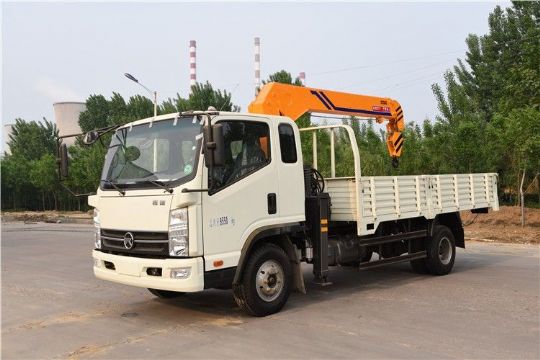 點擊查看詳細信息<br>標題：5噸凱馬隨車吊 閱讀次數：2316