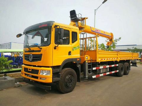 點(diǎn)擊查看詳細(xì)信息<br>標(biāo)題：12噸前二后八隨車吊 閱讀次數(shù)：1654
