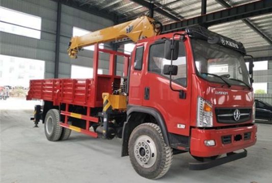 點(diǎn)擊查看詳細(xì)信息<br>標(biāo)題：5噸大運(yùn)隨車吊 閱讀次數(shù)：1981