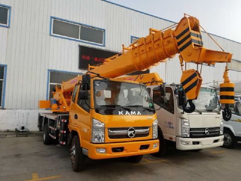 點(diǎn)擊查看詳細(xì)信息<br>標(biāo)題：10噸凱馬汽車吊 閱讀次數(shù)：1964